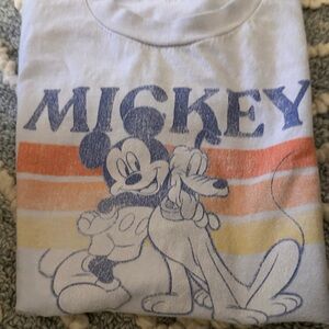 FAMILY MATCHING (5) Mickey Shirts (Mens Medium (2) and 1 Women's and 2 Kid)